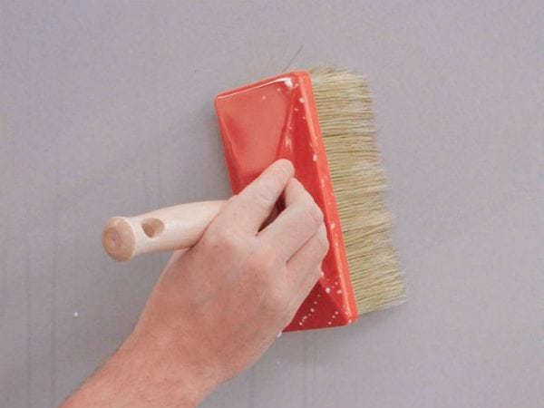 Áp dụng sơn lót cho tường