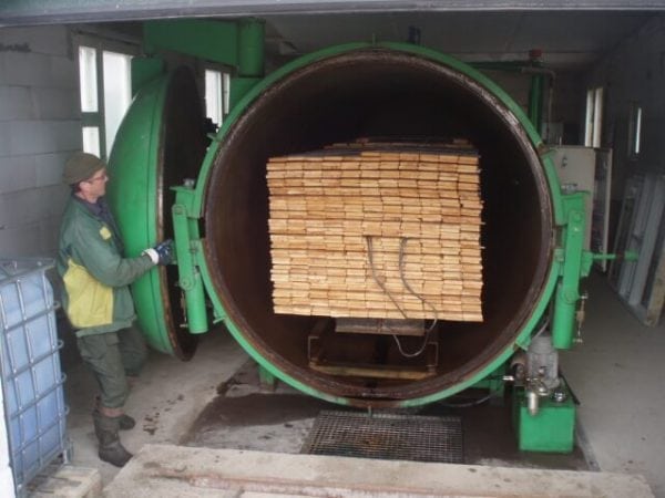 Автоклав за зареждане на дървен материал