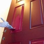 Malování dřevěných dveří