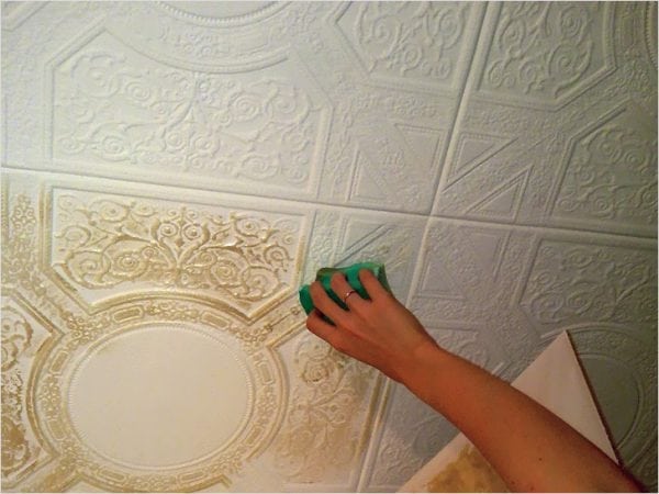 Putplasčio lubų plokštės dažymas