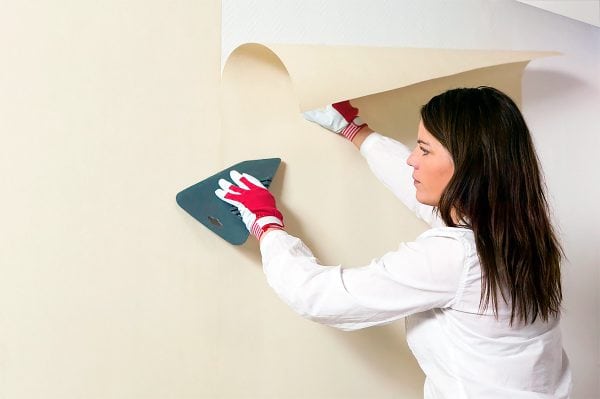 As regras básicas para o papel de parede nas paredes