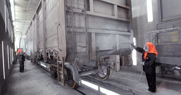 Utilisation du vernis HS-76 pour protéger les wagons de marchandises