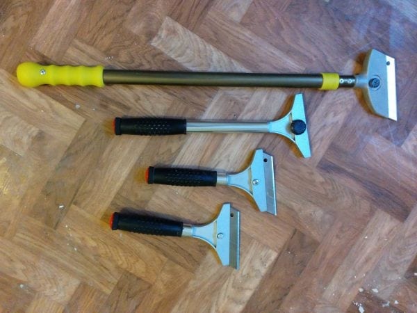 Ръчни инструменти за почистване на тавана