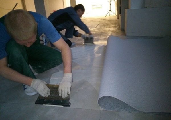 Grindų klojimas ant betoninių grindų