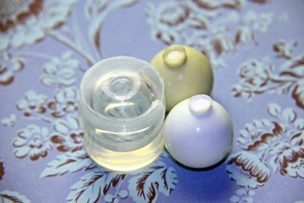 Plesňová guľa pre epoxid