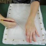 Прехвърляне на скица към копринена тъкан