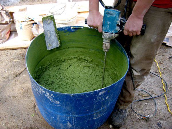 Приготвяне на цветен бетон