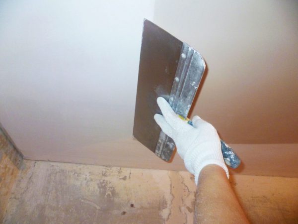 Mastic de plafond à peindre