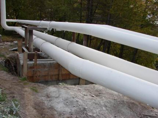 La peinture d'isolation thermique est utilisée pour peindre les pipelines