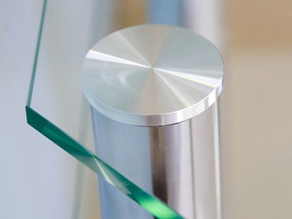 Свързване на стъкло с метал