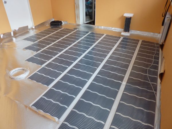 Teplá podlaha s infračerveným žiarením