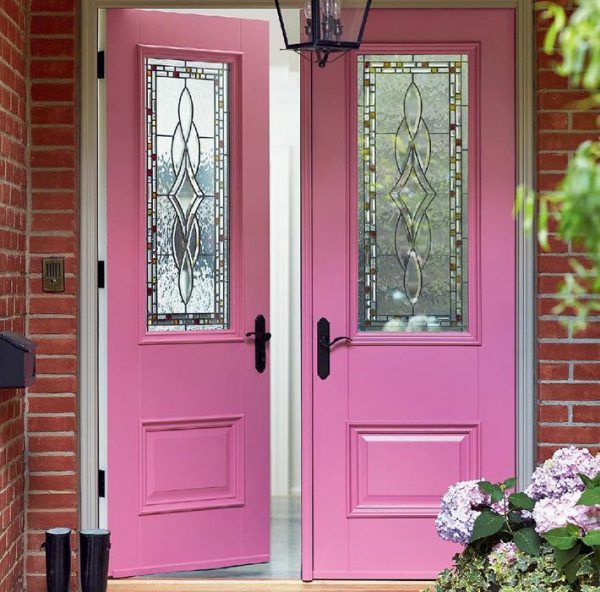 Оригиналният избор на цвят за вратата
