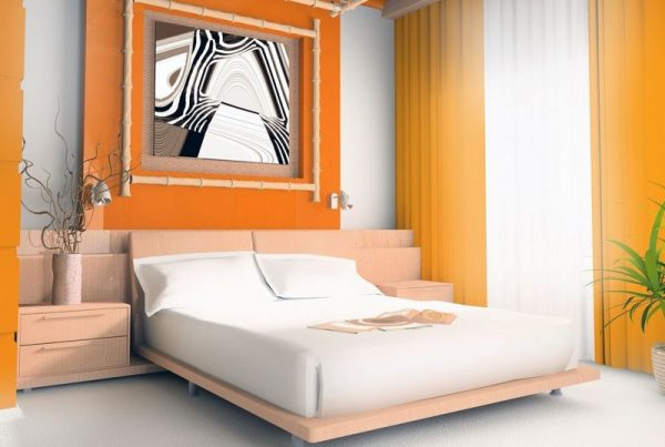 Miegamojo dizainas pagamintas oranžinėmis spalvomis