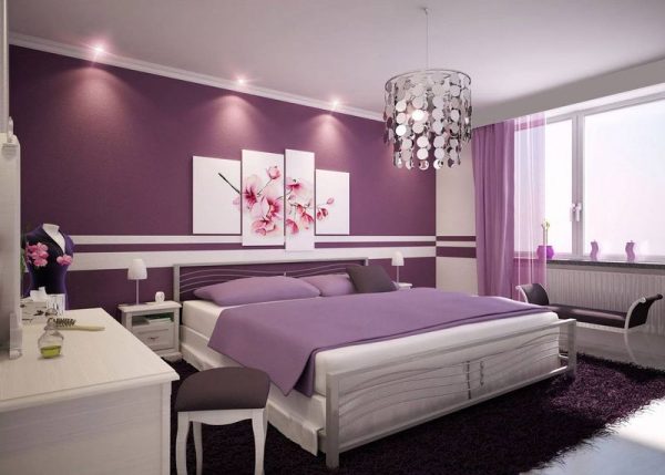 Sypialnia wykonana w kolorze liliowym