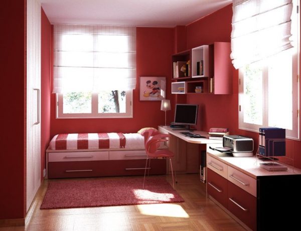 Interiér dětského pokoje v červených barvách