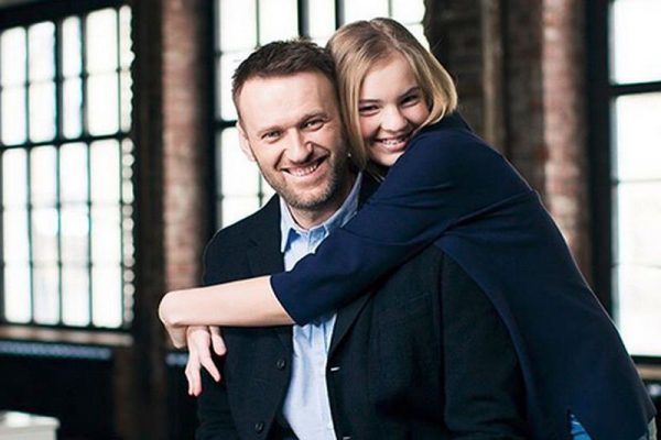Alexey Navalny so svojou dcérou