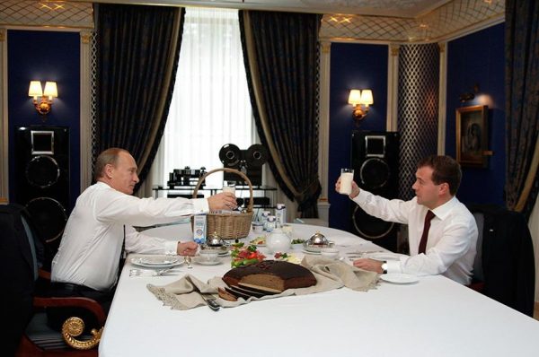 Vladimir Putin og Dmitrij Medvedev