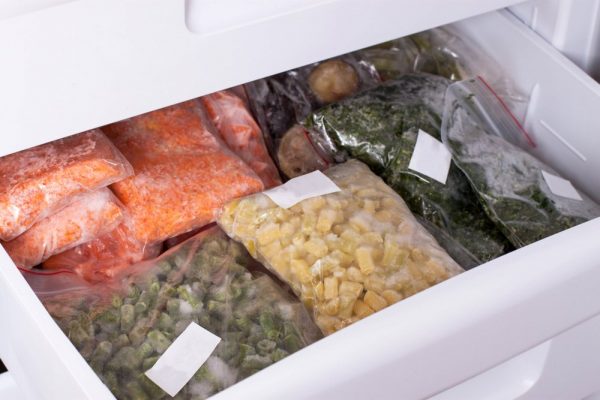 Съхранение на замразени зеленчуци в хладилника