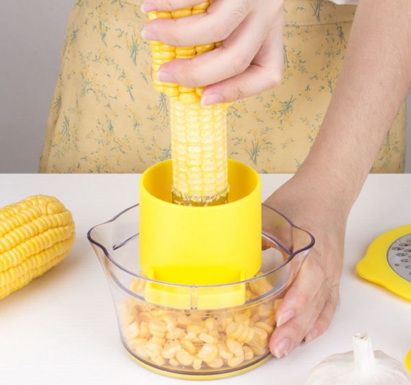 Dispositif d'épluchage manuel du maïs