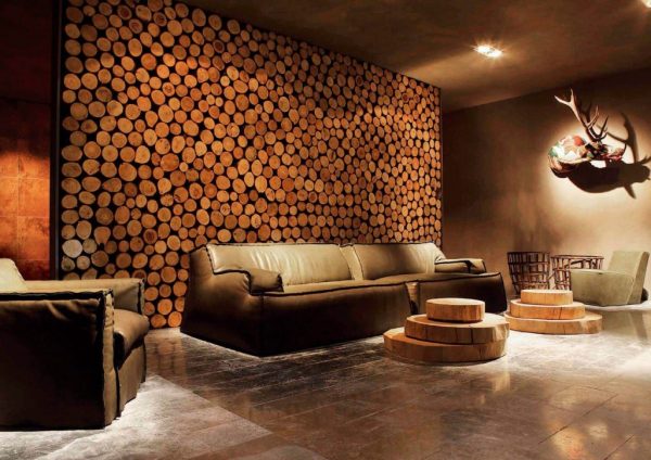 Použitie prírodného dreva na dekoráciu interiéru