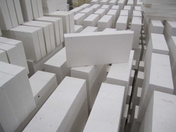 Akytojo betono blokeliai