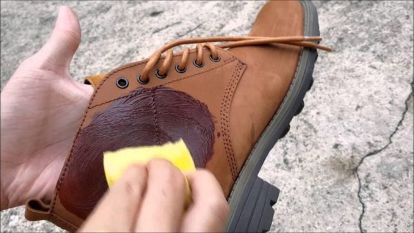 Боядисване на обувки с нубук